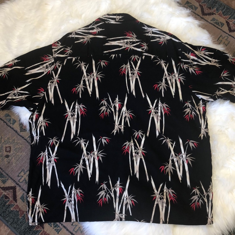 Men’s Natural Issue Hawaiian shirt - Picture 4 of 4